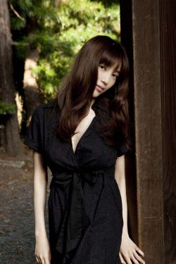 中野亜梨沙