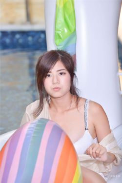 一手撫大靳北